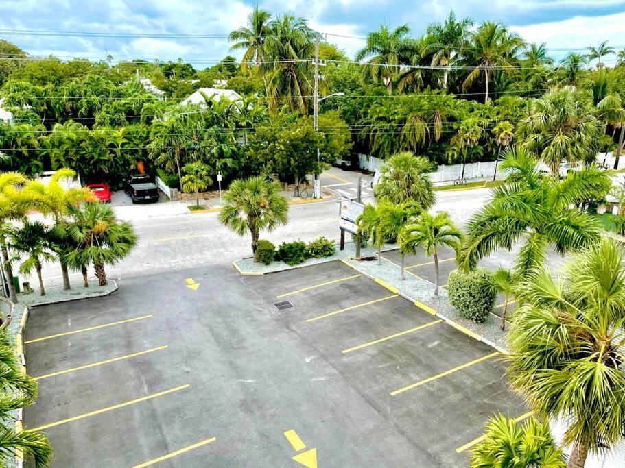 St Kitts - Downtown Waterfront Penthouse Pool Dock Parking Key West Exterior foto