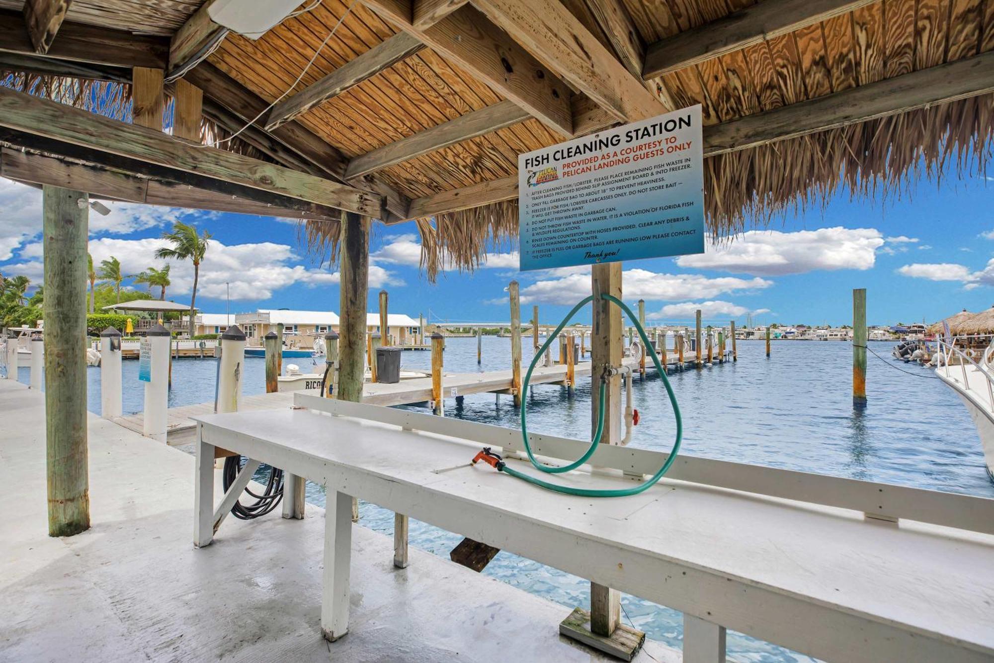 St Kitts - Downtown Waterfront Penthouse Pool Dock Parking Key West Exterior foto