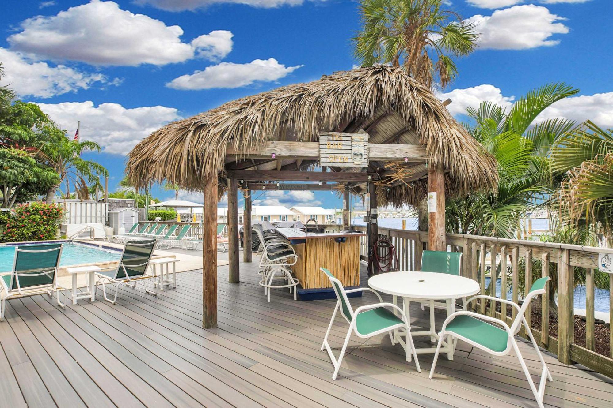 St Kitts - Downtown Waterfront Penthouse Pool Dock Parking Key West Exterior foto